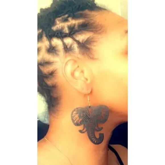 1pair Cutout Trunk Up Elephant Shaped Pendant Wooden Dangle Earri - Picture 5 of 5